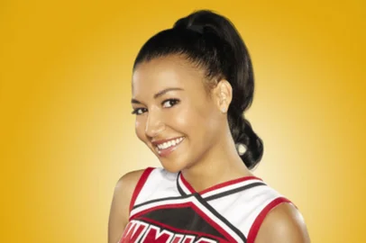 Glee<!-- NICAID(14542106) -->