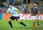 Suspensão de Kannemann abre brecha para estreia de zagueiro no Grêmio