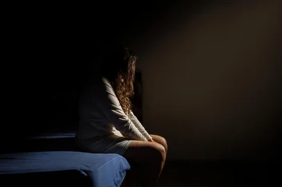 Sintomas de depressão e tristeza - Foto: Angela/stock.adobe.comIndexador: AngelaMacarioFonte: 482013631<!-- NICAID(15094979) -->