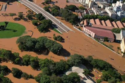 PORTO ALEGRE, RS, BRASIL - 07/05/2024 - Situação da cheia que atinge a Capital. Borges de Medeiros e cidade baixa. FOTO: RENAN MATTOS, AGÊNCIA RBS<!-- NICAID(15757593) -->