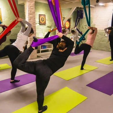 Neste sábado, 28 de junho, a Casa Solar promove um dia inteiro de vivências e atividades especiais em comemoração ao Dia Internacional do Yoga (21/6), em Caxias do Sul. O evento contará com práticas abertas ao público, incluindo roda de mantras, yoga, meditação com tigelas de cristal, palestra sobre viagem à Índia, astrologia védica e meditação.<!-- NICAID(16068866) -->