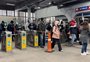 Reaberta nesta segunda-feira, Estação Canoas registra movimento intenso