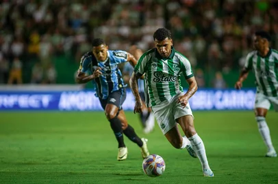 Juventude X Grêmio pela quinta rodada do Gauchão 2025. Na foto, o atacante Petterson.<!-- NICAID(15970596) -->