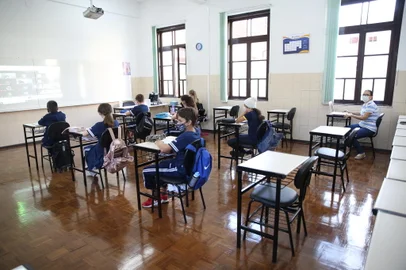 CAXIAS DO SUL, RS, BRASIL (22/02/2021)Pré bandeira preta. Menos alunos e encontros presenciais suspensos marcam a segunda-feira em escolas particulares em Caxias do Sul. (Antonio Valiente/Agência RBS)<!-- NICAID(14719694) -->