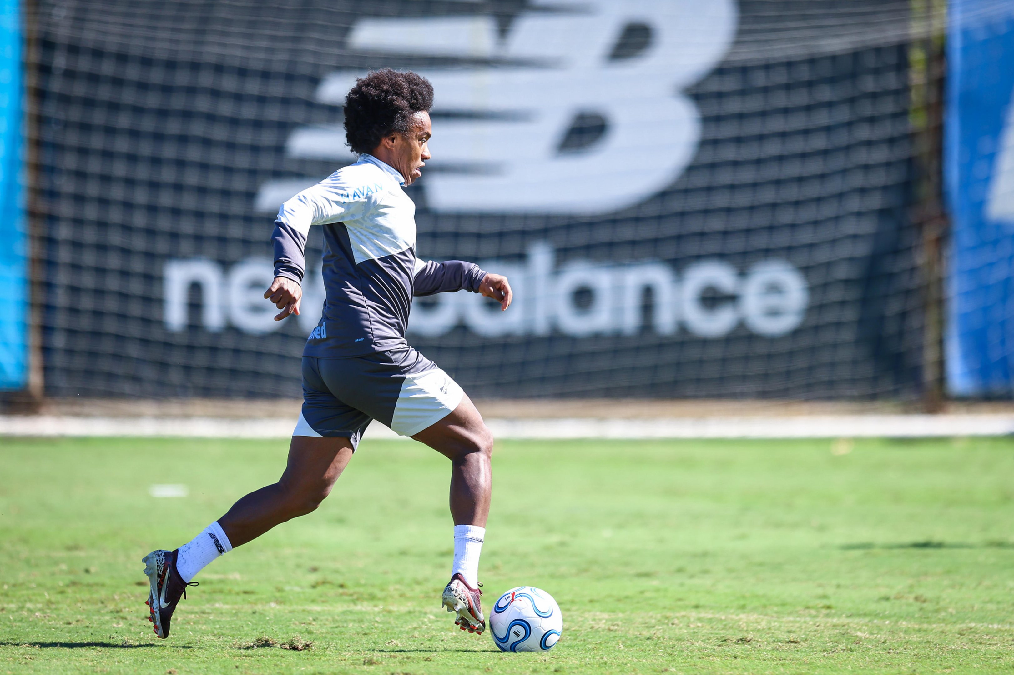 Willian deixa o Grêmio com rescisão milionária; veja quanto o clube gastou por partida