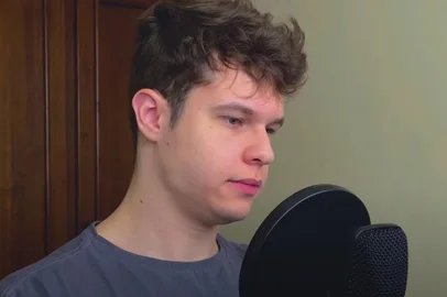 Gaúcho Vittozão faz sucesso nas redes sociais com dicas para iniciantes no Counter-Strike<!-- NICAID(15380311) -->