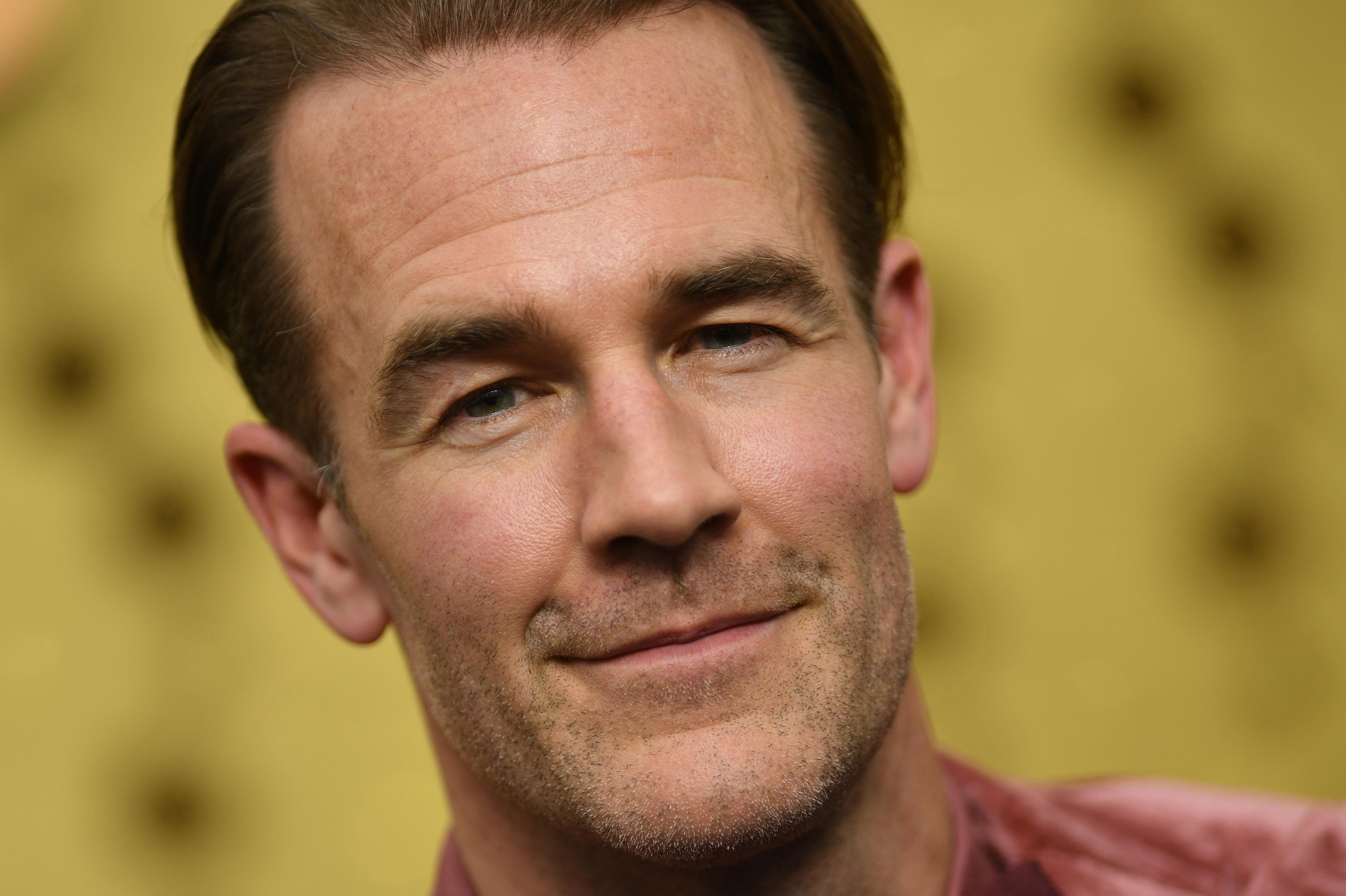 Morte de James Van Der Beek acende alerta sobre casos de c&acirc;ncer colorretal entre os mais jovens