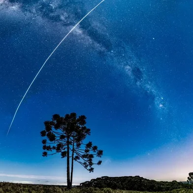 Fotógrafo registra momento em que estação espacial internacional passa pelo céu de Cambará do Sul <!-- NICAID(15841500) -->
