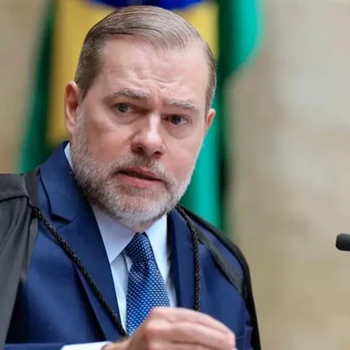 Toffoli vota para conceder 60 dias para big techs implementarem regras<!-- NICAID(16304612) -->