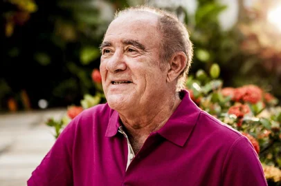 Renato Aragão estreia o quadro Trapa Show.<!-- NICAID(9269000) -->