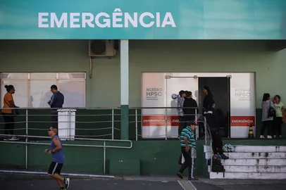 Superlotação e falta de médicos, hospitais de Canoas vivem problemas diariamente. Hospital Nossa Senhora das Graças, em Canoas.Indexador: DF<!-- NICAID(16030088) -->