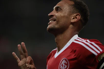 Porto Alegre, RS, Brasil, 10/04/2025 - SC Internacional vs Atlético Nacional de Medellín-COL, no estádio Beira-Rio, em Porto Alegre - Foto: Jefferson Botega/Agência RBSIndexador: jeff botega<!-- NICAID(16014791) -->