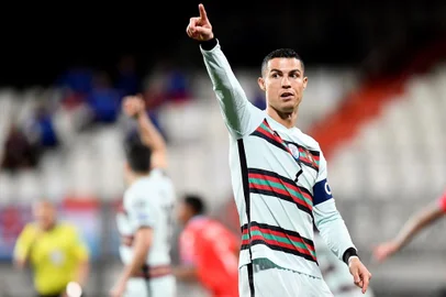 Portugal's forward Cristiano Ronaldo reacts during the FIFA World Cup Qatar 2022 qualification Group A football match between Luxembourg and Portugal at the Josy Barthel Stadium, in Luxembourg City, on March 30, 2021. (Photo by JOHN THYS / AFP)Editoria: SPOLocal: LuxembourgIndexador: JOHN THYSSecao: soccerFonte: AFPFotógrafo: STR<!-- NICAID(14803214) -->