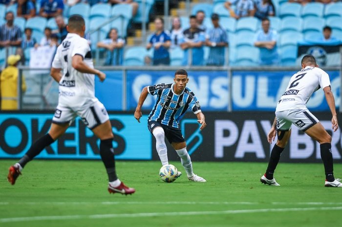 Lucas Uebel / Grêmio/Divulgação