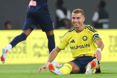 Fayez Nureldine / AFP Nassr's Portuguese forward #07 Cristiano Ronaldo smiles while playing during the Saudi Pro League football match between Al-Nassr and Abha at the Al-Awwal Park stadium in Riyadh on September 9, 2026. (Photo by Fayez NURELDINE / AFP)Editoria: SPOLocal: RiyadhIndexador: FAYEZ NURELDINESecao: soccerFonte: AFPFotógrafo: STF<!-- NICAID(16364312) -->