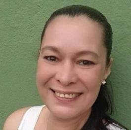 Helo&iacute;sa de Carvalho, filha de Olavo de Carvalho, &eacute; encontrada morta em casa