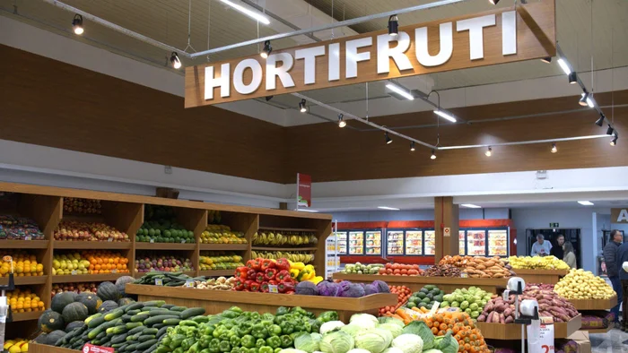 Peruzzo Supermercados / Divulgação