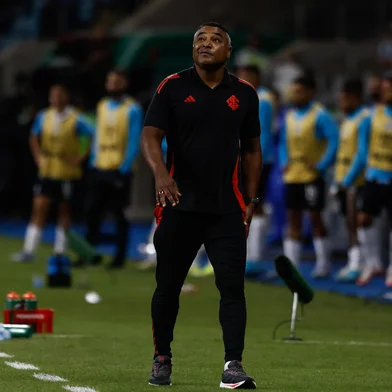 PORTO ALEGRE, RS, BRASIL - 19/04/2025 - Gre-Nal 447: Grêmio e Inter se encontram em campo, novamente, pela Série A do Campeonato Brasileiro. FOTO: RENAN MATTOS / AGÊNCIA RBSIndexador: Andre Avila<!-- NICAID(16020509) -->