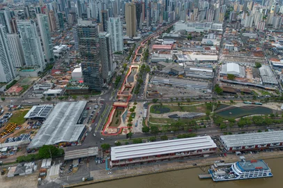 Imagem aérea de Belém - Parque Linear Doca de Souza Franco<!-- NICAID(16092841) -->