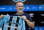 Os bastidores do primeiro dia de Mano Menezes no Grêmio