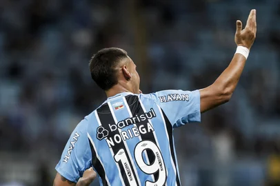 PORTO ALEGRE, RS, BRASIL, 25-02-2026: Grêmio vs Atlético Mineiro, na Arena, válido pelo Brasileirão Série A 2026. Na foto, o jogador do Grêmio, Noriega. Foto: Duda Fortes/Agência RBS<!-- NICAID(16233089) -->