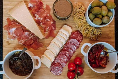 Tábua de antepastos, destemperados, receitas<!-- NICAID(14555012) -->