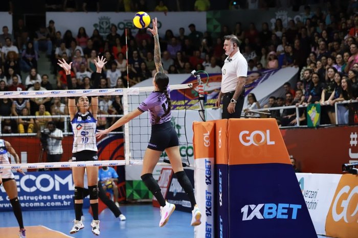 Pinheiros e Osasco fazem decisão do Campeonato Paulista de Vôlei