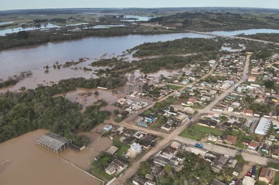 Prefeitura de Cristal decreta situação de emergência pela chuva<!-- NICAID(16109485) -->