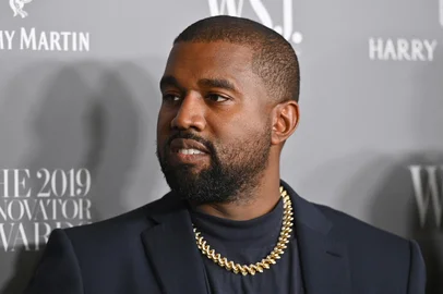 US rapper Kanye West attends the WSJ Magazine 2019 Innovator Awards at MOMA on November 6, 2019 in New York City. (Photo by Angela Weiss / AFP)Editoria: ACELocal: New YorkIndexador: ANGELA WEISSSecao: mediaFonte: AFPFotógrafo: STF<!-- NICAID(15118652) -->