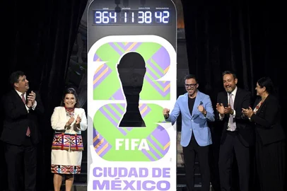 Prefeita Clara Brugada (CIdade do México), Del Piero, futebol, Copa do Mundo