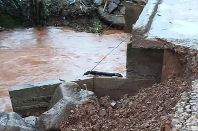 Após mais de 300 milímetros de chuva, Cerro Grande decreta situação de emergência<!-- NICAID(16318765) -->