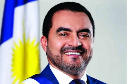 Governador do Estado do Tocantis<!-- NICAID(15845504) -->