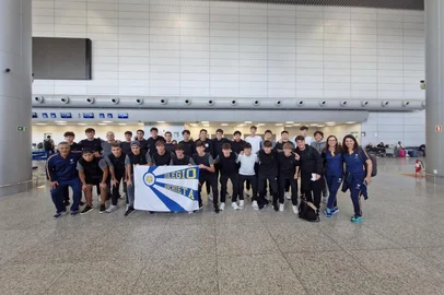 Estudantes de Porto Alegre representam o RS em torneio internacional<!-- NICAID(16268975) -->