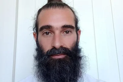 Iniciação em Kriya Yoga de BabajiNa Sexta-feira desta semana tem palestra sobre Kriya Yoga com Acharya Maitreya. Ele vem para a cidade compartilhar sua experiência pessoal com o yoga, ensinar práticas e falar sobre a 1ª Iniciação em Kriya Yoga de Babaji que acontecerá durante o sábado e domingo na Casa Solar - Centro de Yoga e TerapiasSite: www.casasolaryoga.com.br<!-- NICAID(15178609) -->