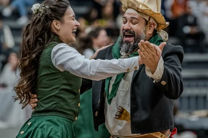 SANTA CRUZ DO SUL, 26 DE NOVEMBRO 2023: DTG Poncho Verde, de Panambi, vence a 36ª edição do Enart, em Santa Cruz do Sul. É a primeira vez que o grupo vence a disputa das Danças Tradicionais Força A.<!-- NICAID(15609899) -->