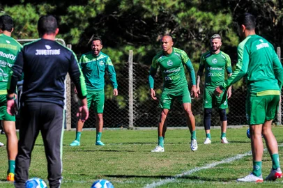 CAXIAS DO SUL, RS, BRASIL, 17/05/2023. Treino do Juventude realizado no CT. (Neimar De Cesero/Agência RBS)Indexador: NEIMAR DE CESERO<!-- NICAID(15430536) -->