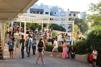 Biblioteca Parque da Fundação Marcopolo promove mais uma edição do “Pôr do Sol” em Caxias<!-- NICAID(16220237) -->