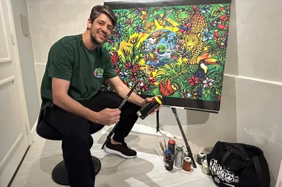 Fabio Panone Lopes vai representar o Brasil no Festival Lusofonia, em Macau, na China. Evento reúne os países de língua portuguesa para celebração das culturas.<!-- NICAID(16388240) -->