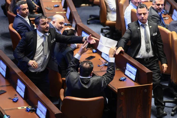 EVELYN HOCKSTEIN / POOL / AFP