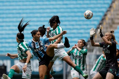 PORTO ALEGRE, RS, BRASIL, 2025.11.23: Jogo decisivo do Gauchão Feminino 2025. Com uma vantagem de 3x0 do primeiro jogo, Grêmio recebe em casa o time do Juventude. (Foto: André Ávila/Agência RBS)Indexador: Andre Avila<!-- NICAID(16172595) -->