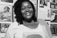 A diretora e roteirista Joyce Prado, fundadora da Oxalá Produções, morreu nesta quarta-feira (10), aos 38 anos. Ela foi uma das cineastas mais premiadas e influentes de sua geração, considerada referência na construção de narrativas negras no audiovisual brasileiro.<!-- NICAID(16184900) -->