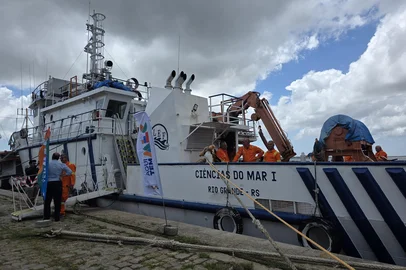 Laboratório Flutuante Ciências do Mar I, da Furg<!-- NICAID(16209543) -->