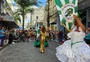 Com blocos pela cidade, Carnaval toma conta das ruas de Pelotas