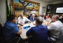 Melo procura prefeitos da Região Metropolitana para pressionar revisão dos repasses estaduais para a saúde