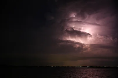 Porto Alegre, RS, Brasil, 29/03/2023 - Temporal em Porto Alegre - Foto: André Ávila/Agência RBSIndexador: Andre Avila<!-- NICAID(15388923) -->