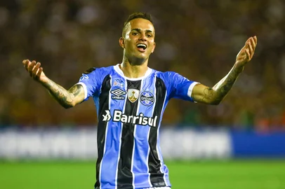 Gremio x LanusRS - FUTEBOL/GREMIO X LANUS  - ESPORTES - Lance da partida entre Gremio e Lanus disputada nesta quarta-feira no estÃ¡dio La Fortaleza valida pela grande final da Libertadores da America 2017. FOTO: /GREMIO FBPAEditoria: SPOIndexador: Lucas UebelSecao: futebolFonte: Gremio.netFotógrafo: Gremio <!-- NICAID(13299083) -->