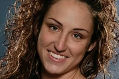 Morre Amber Siyavus, ex-participante do "Big Brother" dos EUA, aos 46 anos<!-- NICAID(16385941) -->