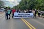 Garimpeiros de ametista do sul fazem protesto em rodovia, reivinidicando a volta ao trabalho<!-- NICAID(15534283) -->