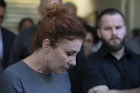 Coletiva com a deputada federal Carla Zambelli (PL-SP) na capital paulistaSP - CARLA ZAMBELLI/STF/CNJ/INVASÃO/PRISÃO/CONDENAÇÃO - POLÍTICA - A deputada federal Carla Zambelli (PL-  SP) participa uma coletiva de imprensa   na sede de seu partido no bairro de   Moema, na zona sul da cidade de São   Paulo, na tarde desta quinta-feira, 15   de maio de 2025, na presença do   advogado Daniel Bialski. Por   unanimidade, a Primeira Turma do   Supremo Tribunal Federal (STF) decidiu   nesta quarta-feira, 14, condenar a   parlamentar a dez anos de prisão por   coordenar invasão aos sistemas do   Conselho Nacional de Justiça (CNJ) em   2023. Zambelli deve iniciar o   cumprimento da reclusão em regime   fechado, estabeleceram os ministros.   Pela Lei da Ficha Limpa, ela também   fica inelegível e não pode concorrer em   eleições por oito anos.   15/05/2025 - Foto: NINO CIRENZA/ATO PRESS/ESTADÃO CONTEÚDOEditoria: POLÍTICALocal: SÃO PAULOIndexador: NINO CIRENZAFonte: Ato PressFotógrafo: ATO PRESS<!-- NICAID(16038156) -->