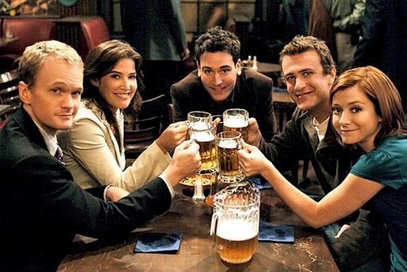 Neil Patrick Harris, Alyson Hannigan, Jason Segel, Josh Radnor, and Cobie Smulders in How I Met Your Mother (2005)<!-- NICAID(14547513) -->